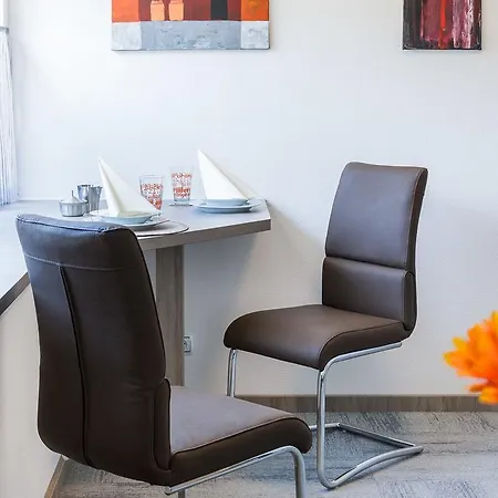 Business 호헤넴스