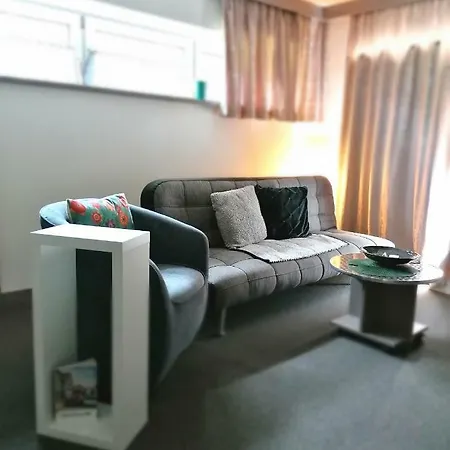 Business Хоэнемс